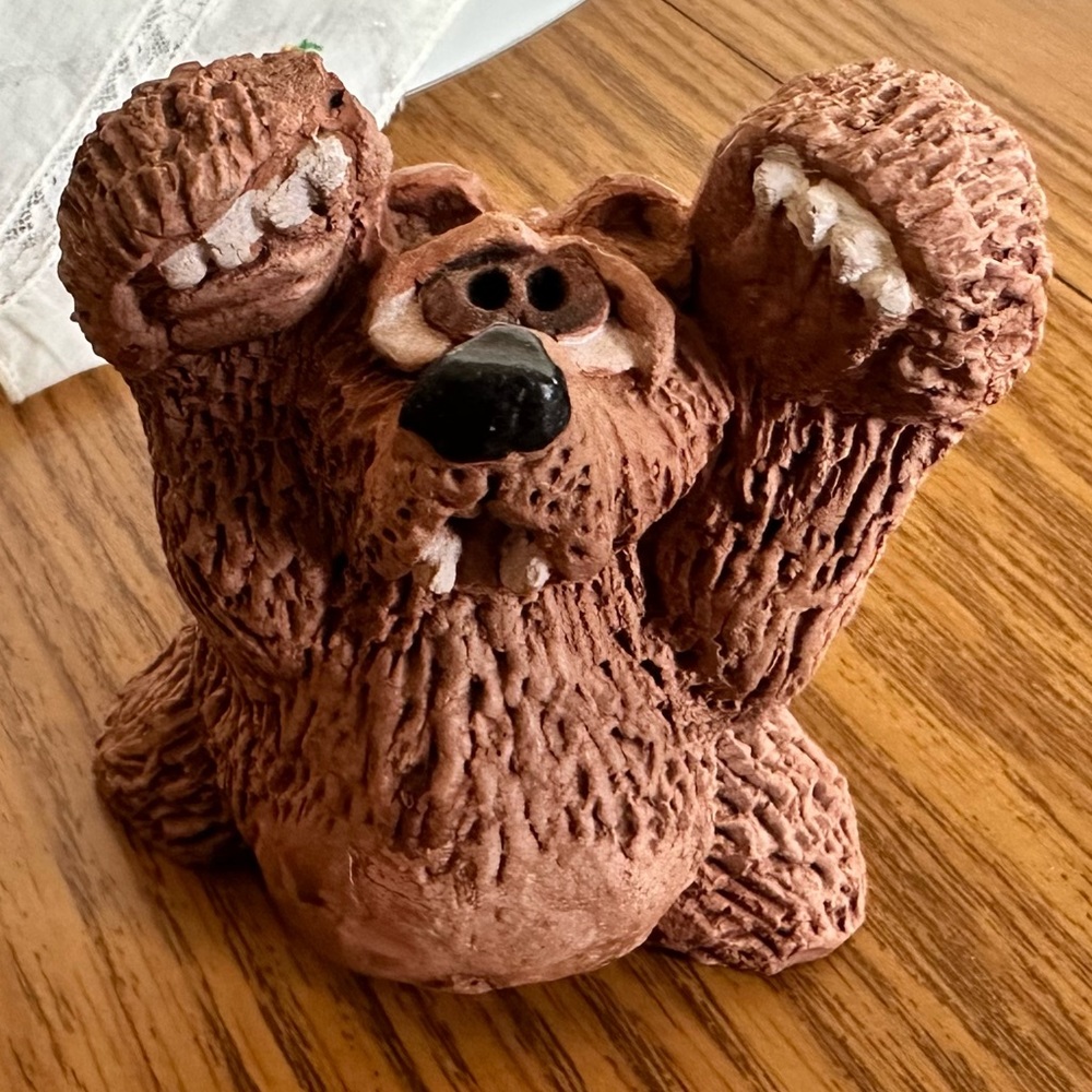 Bear sculpture